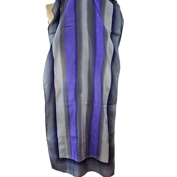 Blue gray silk artisan hand painted scarf signed 16 x 57 - Picture 5 of 6